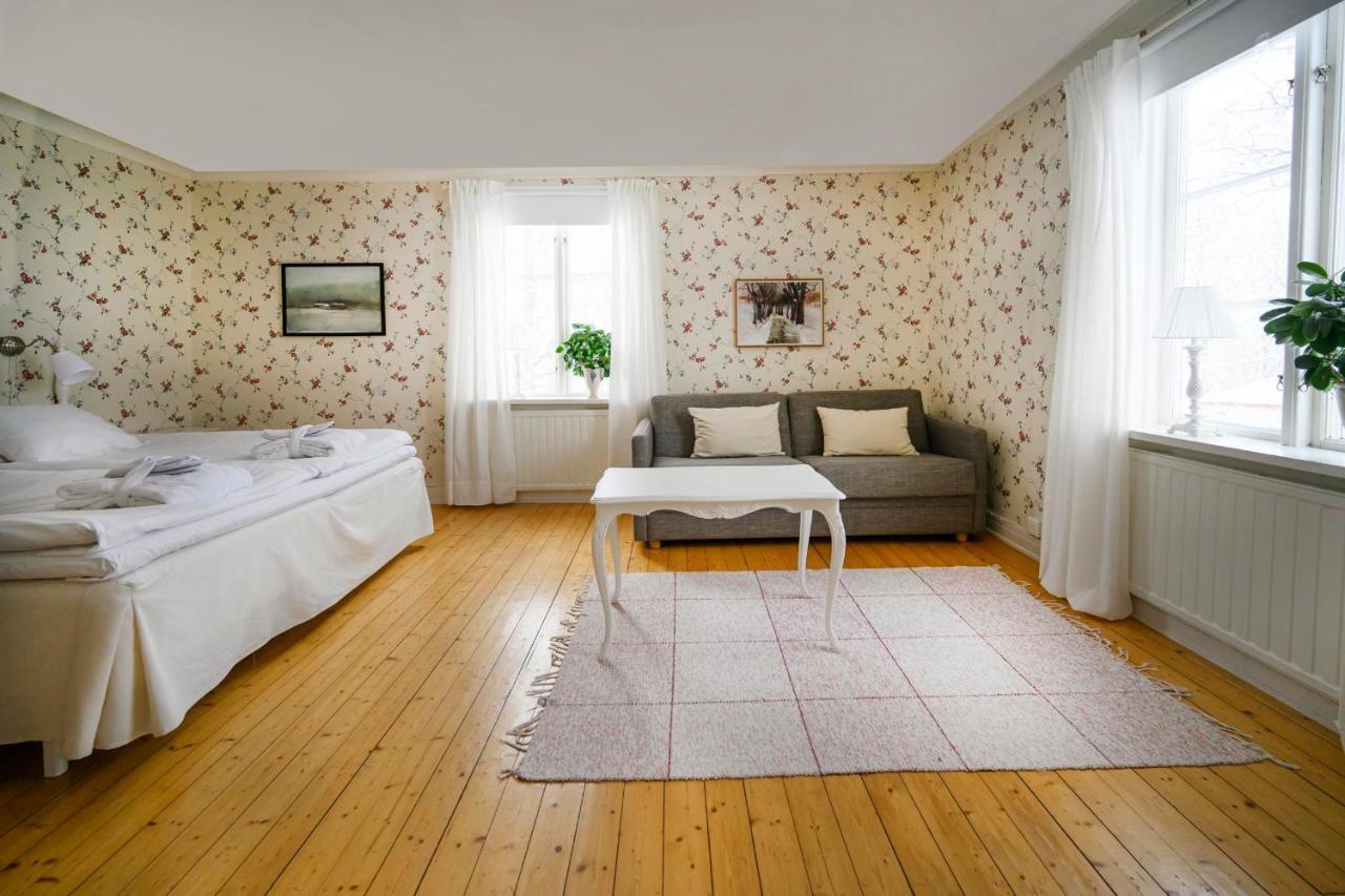Oelme Praestgard Gaestgiveri Kristinehamn Exterior foto